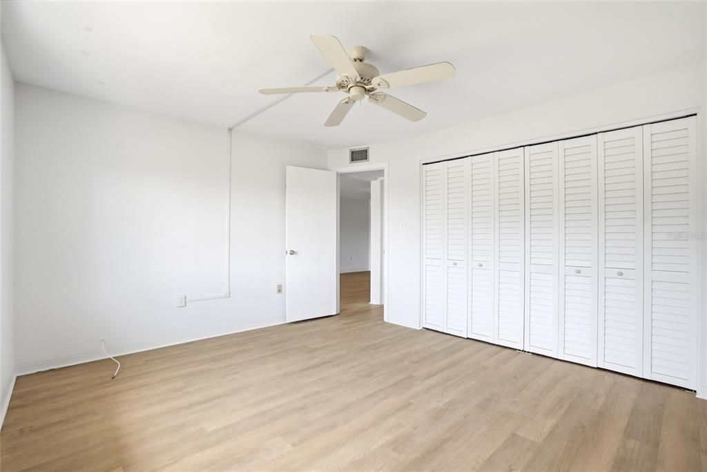 For Rent: $1,450 (1 beds, 1 baths, 815 Square Feet)