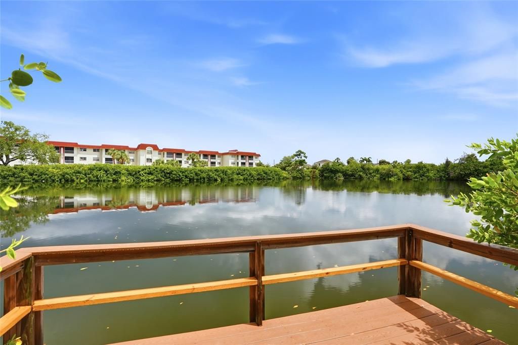 For Rent: $1,450 (1 beds, 1 baths, 815 Square Feet)