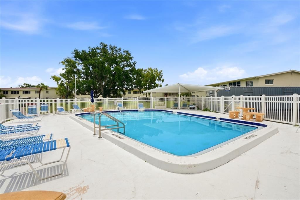 For Rent: $1,450 (1 beds, 1 baths, 815 Square Feet)