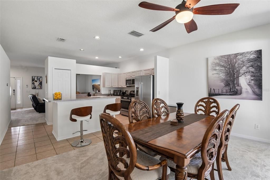 For Sale: $380,000 (3 beds, 2 baths, 1705 Square Feet)