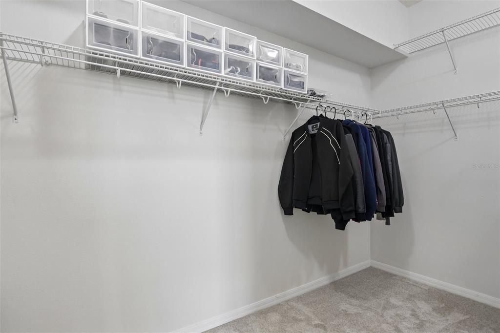 For Sale: $380,000 (3 beds, 2 baths, 1705 Square Feet)