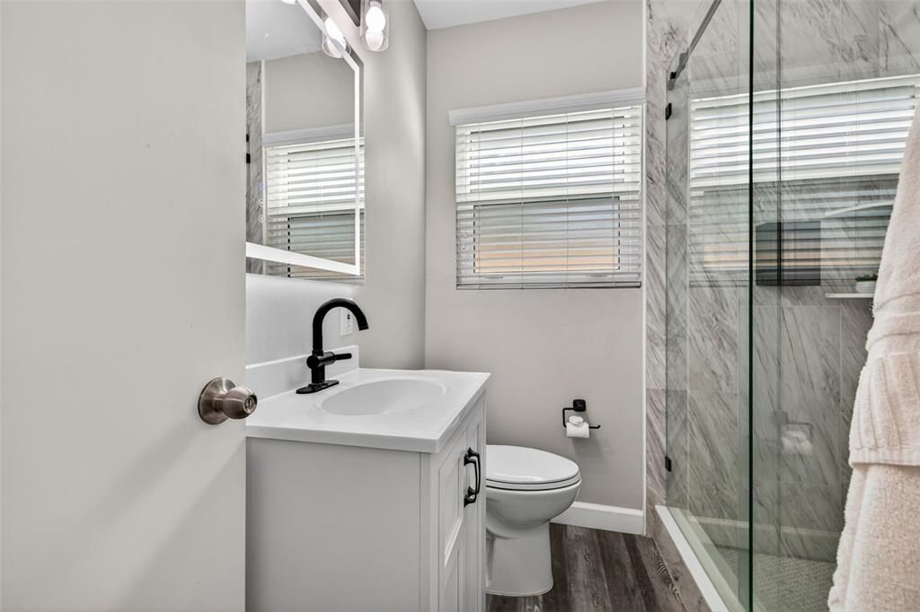 For Sale: $599,995 (3 beds, 2 baths, 1363 Square Feet)