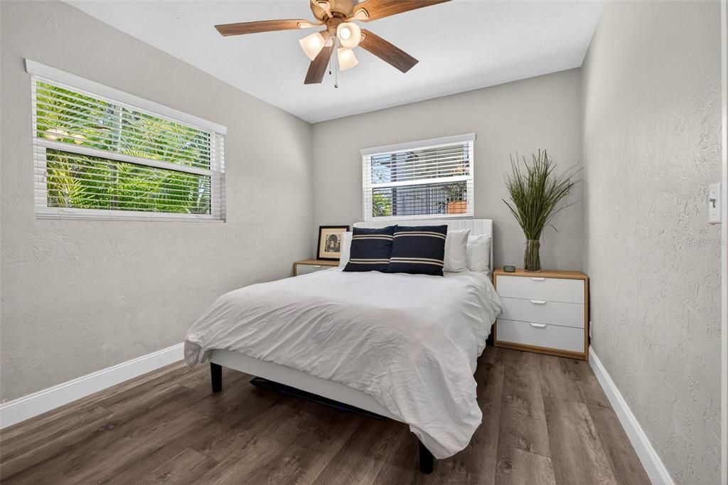 For Sale: $599,995 (3 beds, 2 baths, 1363 Square Feet)