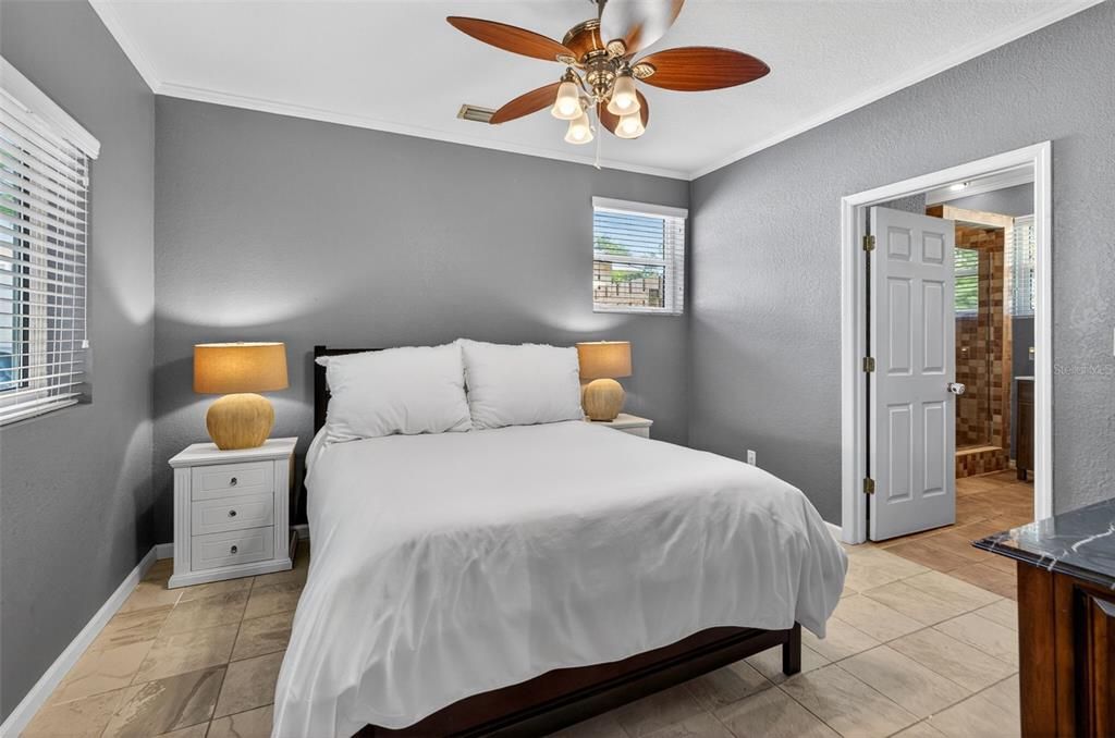 For Sale: $599,995 (3 beds, 2 baths, 1363 Square Feet)