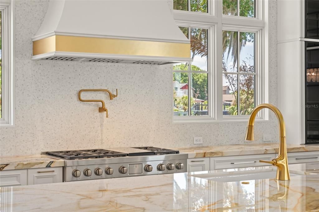 На продажу: $13,995,000 (6 спален, 6 ванн, 12067 Квадратных фут)