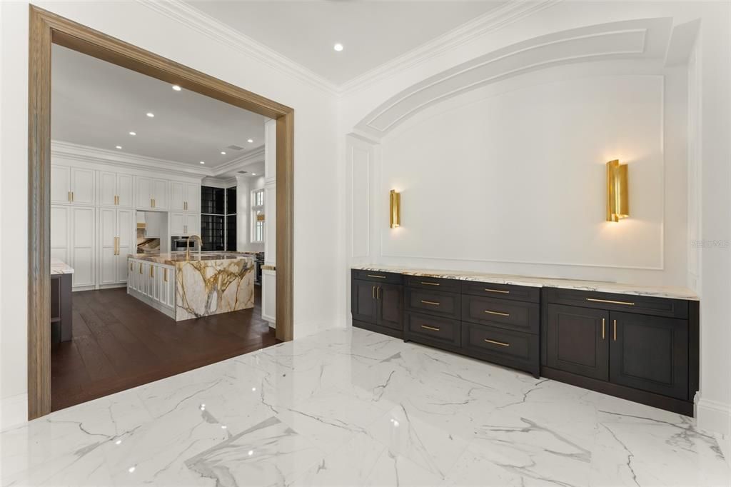 На продажу: $13,995,000 (6 спален, 6 ванн, 12067 Квадратных фут)