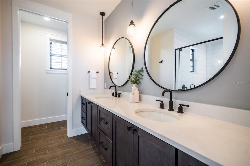 For Sale: $2,895,000 (5 beds, 0 baths, 2966 Square Feet)