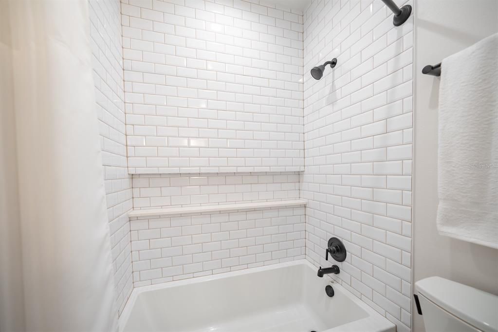 For Sale: $2,895,000 (5 beds, 0 baths, 2966 Square Feet)