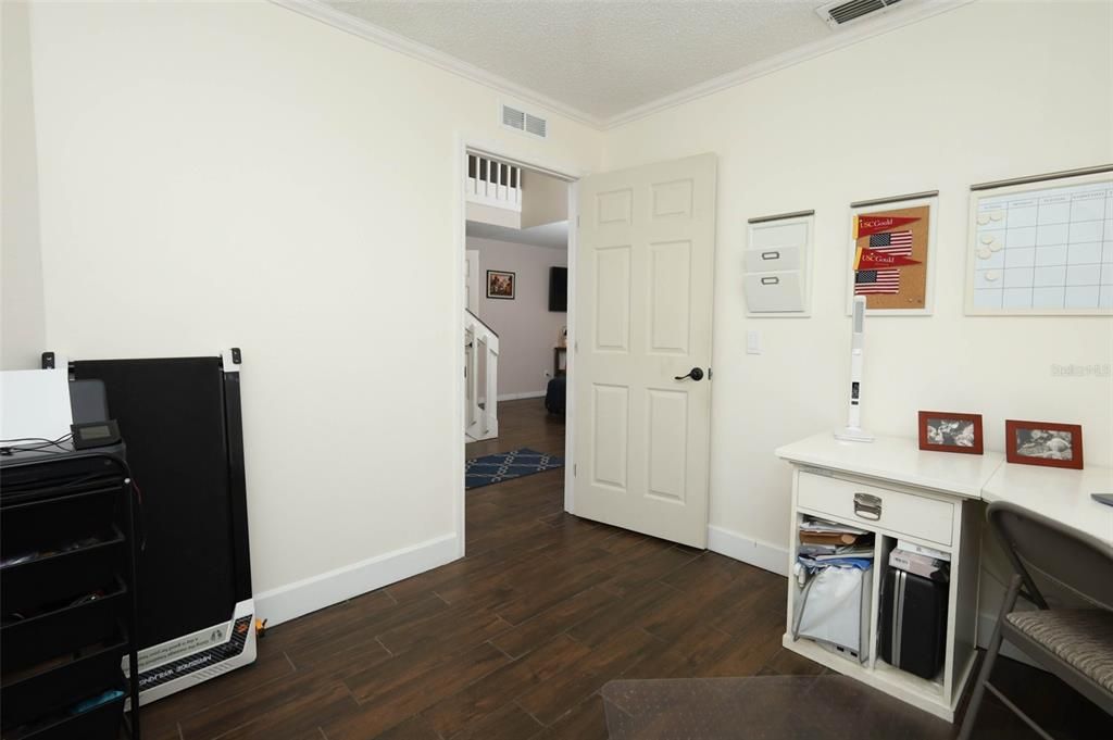 For Sale: $550,000 (4 beds, 2 baths, 1888 Square Feet)