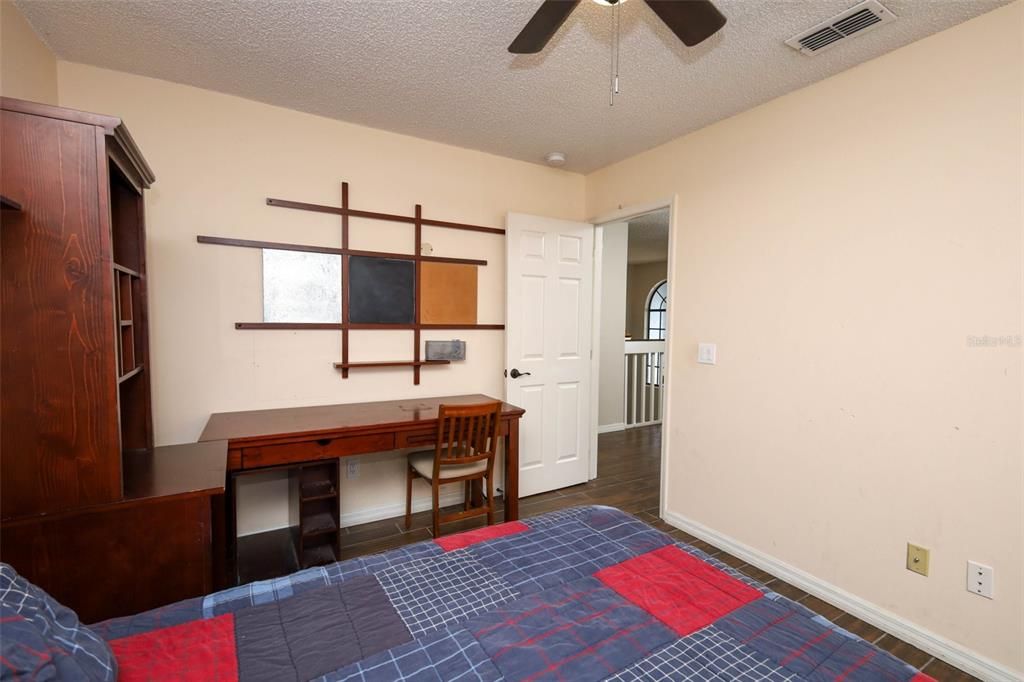 For Sale: $550,000 (4 beds, 2 baths, 1888 Square Feet)
