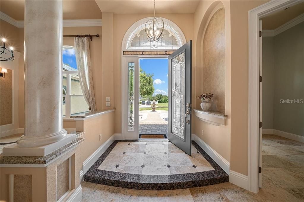 En Venta: $999,500 (4 camas, 3 baños, 4053 Pies cuadrados)