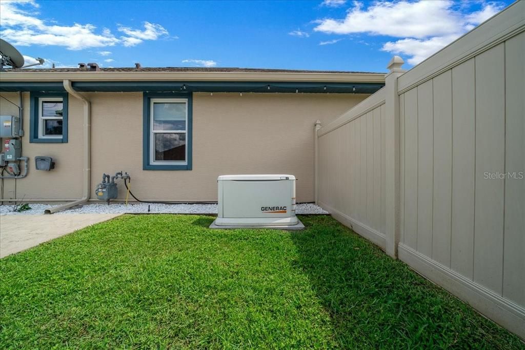 En Venta: $999,500 (4 camas, 3 baños, 4053 Pies cuadrados)