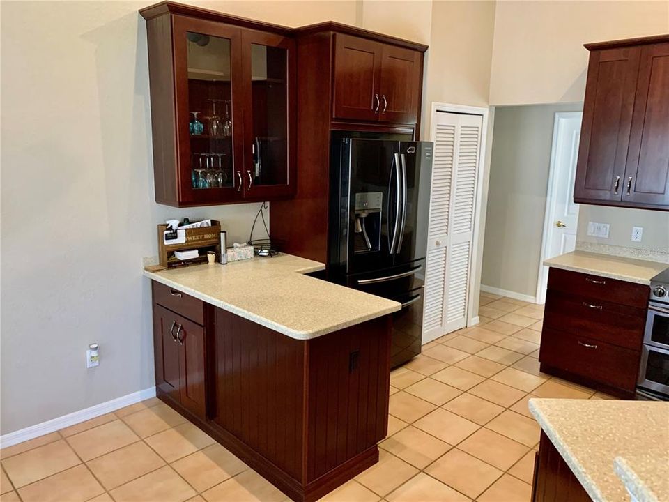 For Rent: $4,000 (3 beds, 2 baths, 1940 Square Feet)