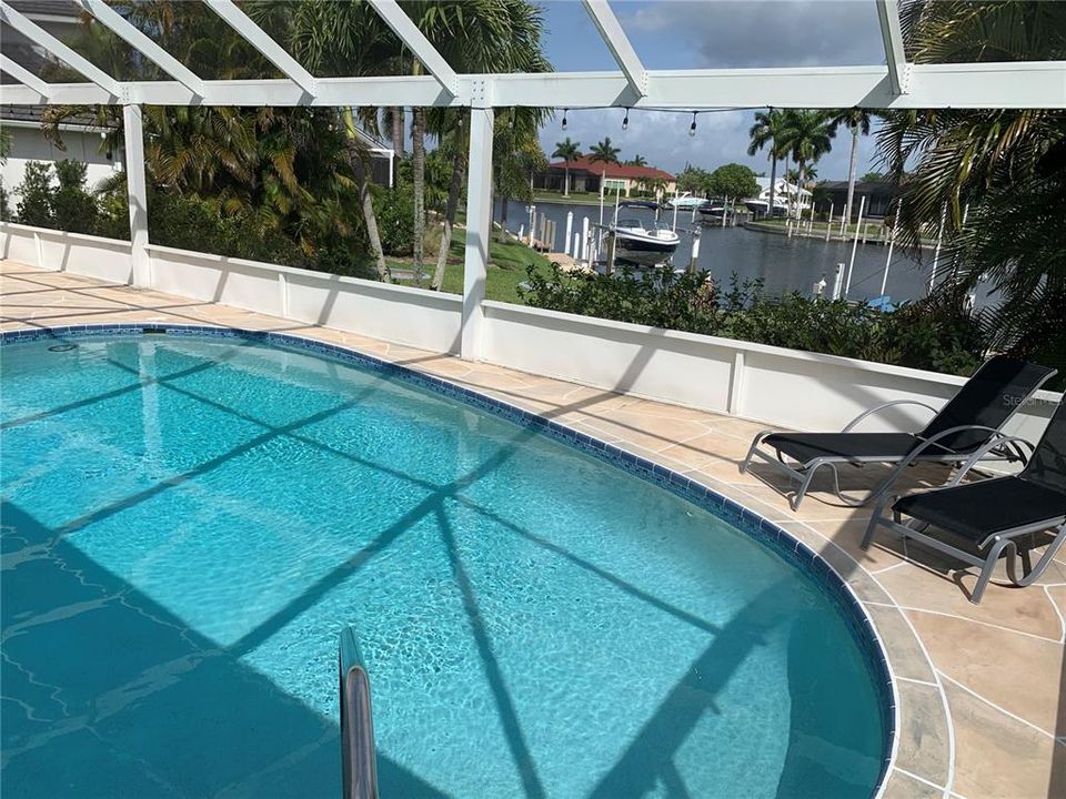 For Rent: $4,000 (3 beds, 2 baths, 1940 Square Feet)
