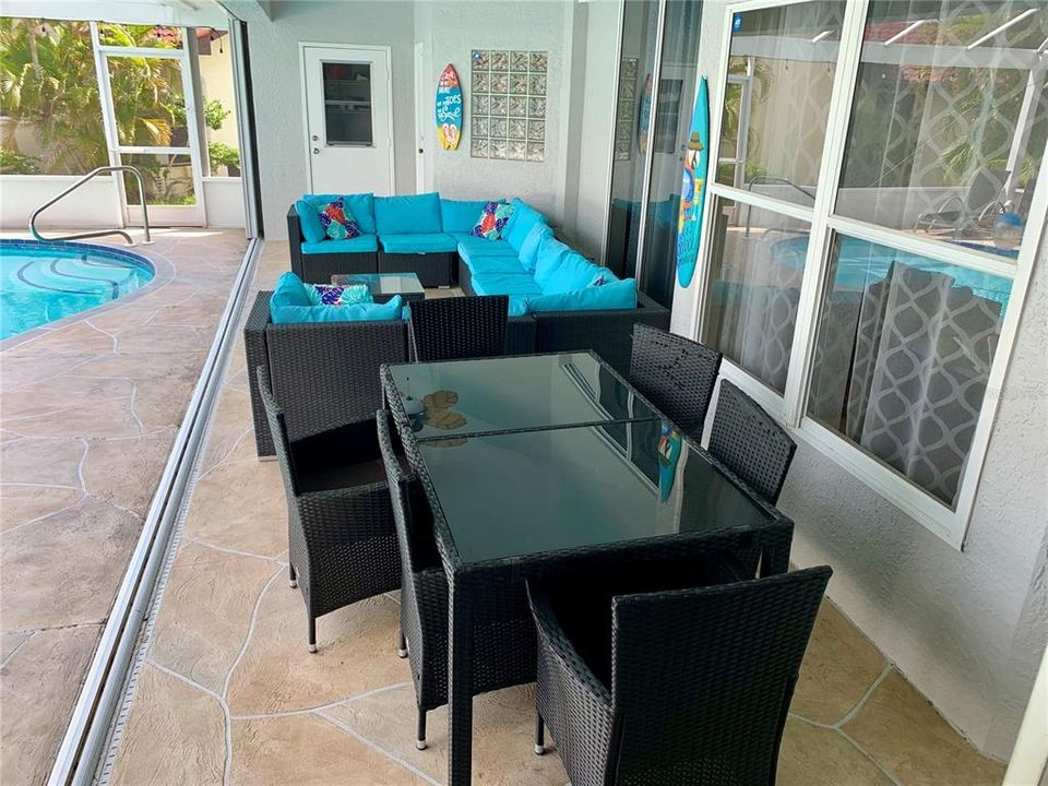 For Rent: $4,000 (3 beds, 2 baths, 1940 Square Feet)
