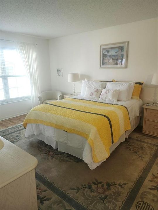 For Rent: $2,000 (1 beds, 1 baths, 950 Square Feet)
