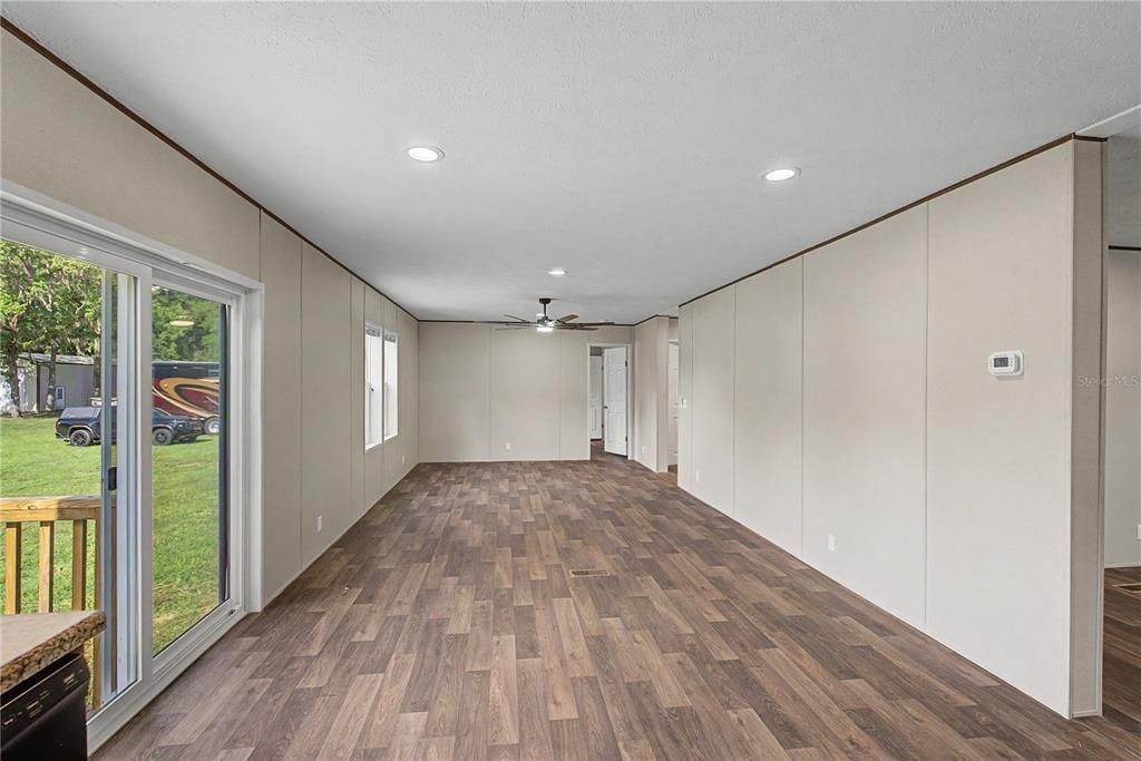 For Rent: $2,200 (4 beds, 2 baths, 1850 Square Feet)
