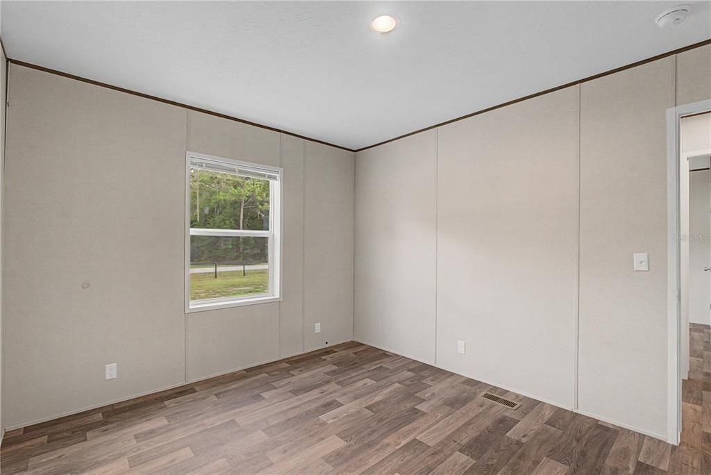For Rent: $2,200 (4 beds, 2 baths, 1850 Square Feet)