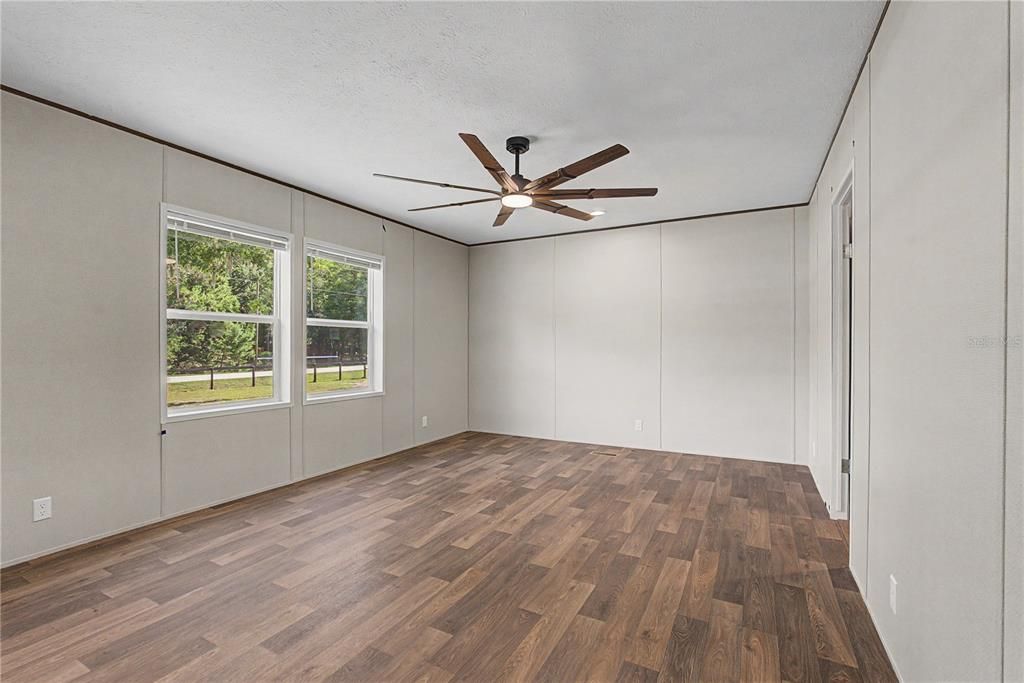 For Rent: $2,200 (4 beds, 2 baths, 1850 Square Feet)