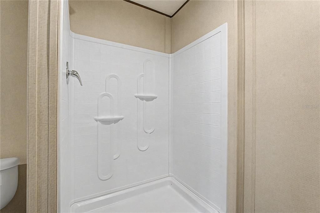 For Rent: $2,200 (4 beds, 2 baths, 1850 Square Feet)