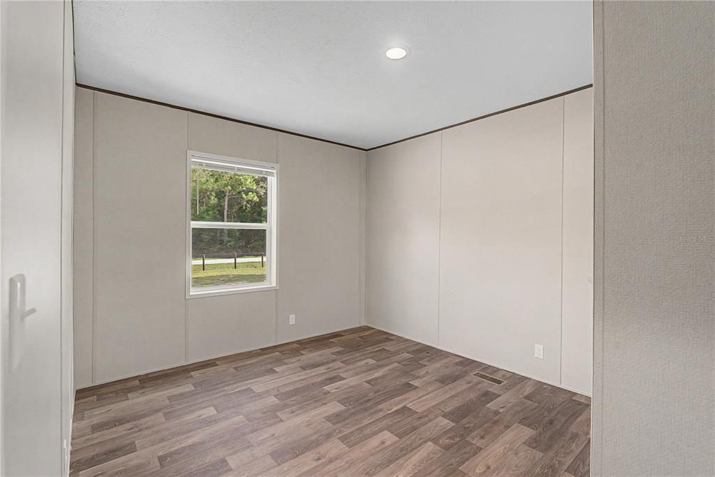 For Rent: $2,200 (4 beds, 2 baths, 1850 Square Feet)