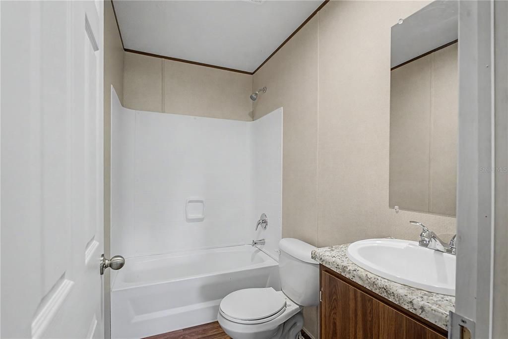 For Rent: $2,200 (4 beds, 2 baths, 1850 Square Feet)