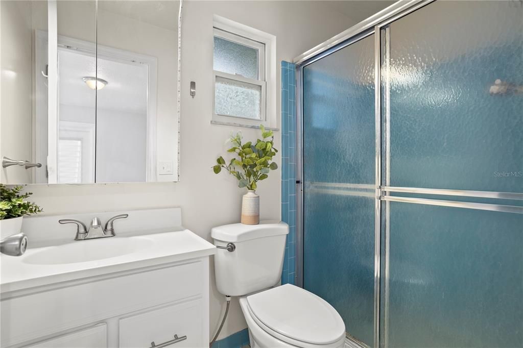 Active With Contract: $399,990 (3 beds, 2 baths, 1678 Square Feet)