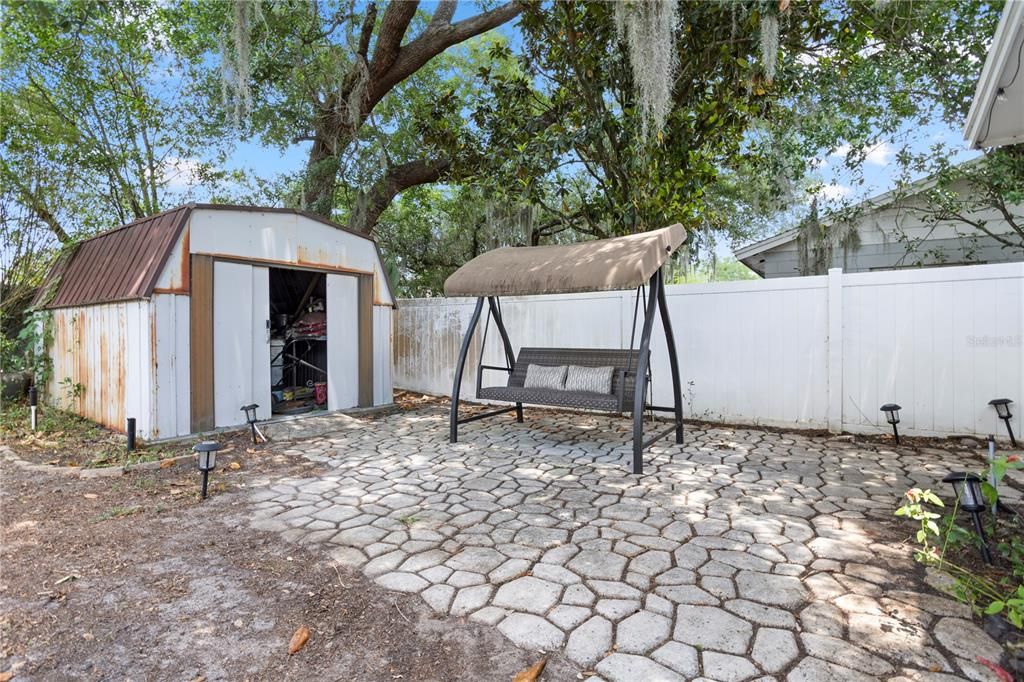 Active With Contract: $399,990 (3 beds, 2 baths, 1678 Square Feet)