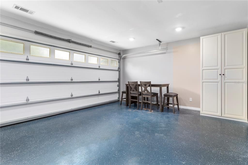 Active With Contract: $399,990 (3 beds, 2 baths, 1678 Square Feet)
