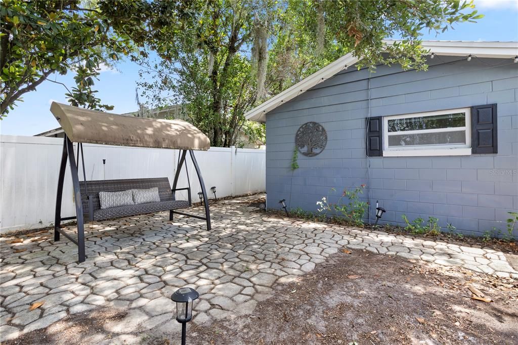 Active With Contract: $399,990 (3 beds, 2 baths, 1678 Square Feet)