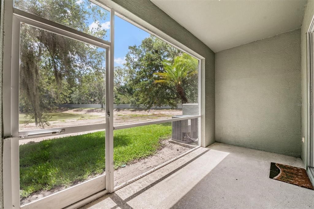 For Sale: $215,000 (2 beds, 1 baths, 1240 Square Feet)