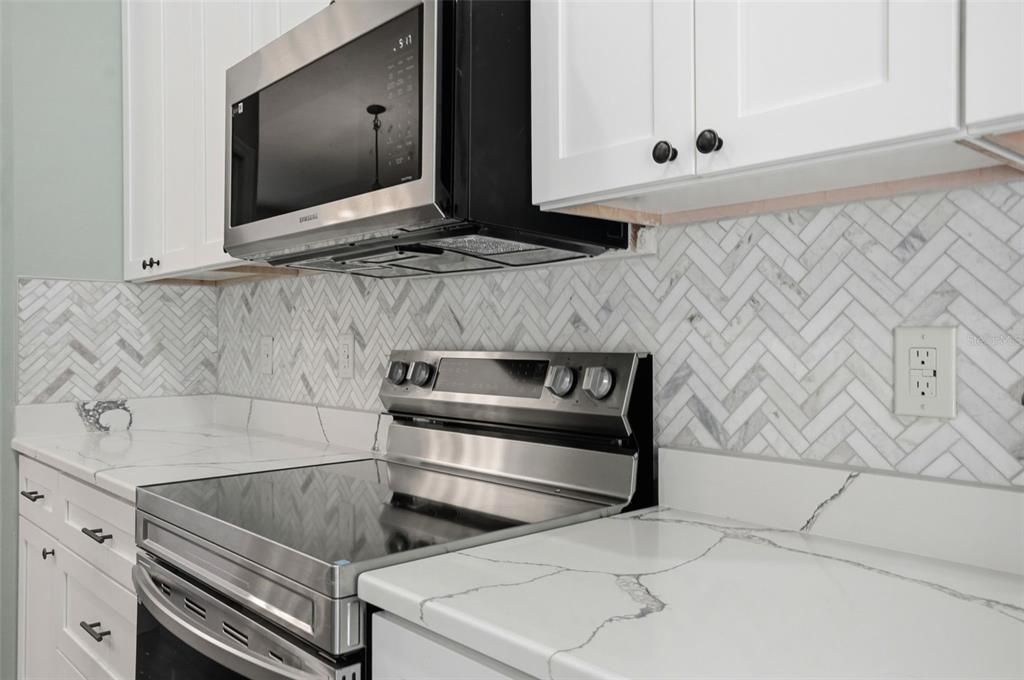 For Sale: $399,000 (4 beds, 2 baths, 2236 Square Feet)