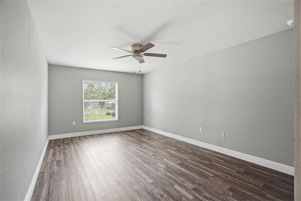 For Sale: $399,000 (4 beds, 2 baths, 2236 Square Feet)