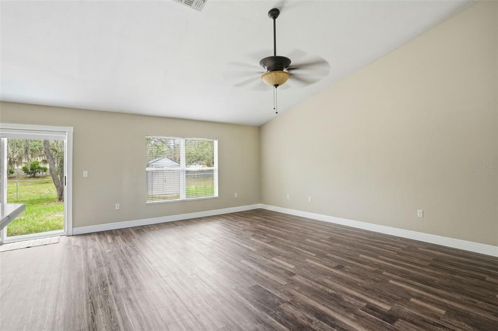 For Sale: $399,000 (4 beds, 2 baths, 2236 Square Feet)