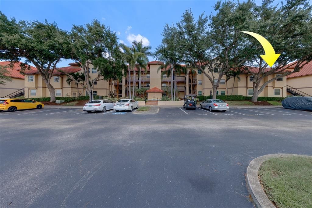 For Sale: $220,000 (2 beds, 2 baths, 1037 Square Feet)
