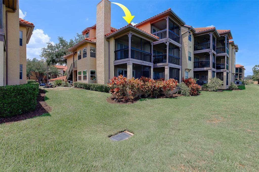 For Sale: $220,000 (2 beds, 2 baths, 1037 Square Feet)