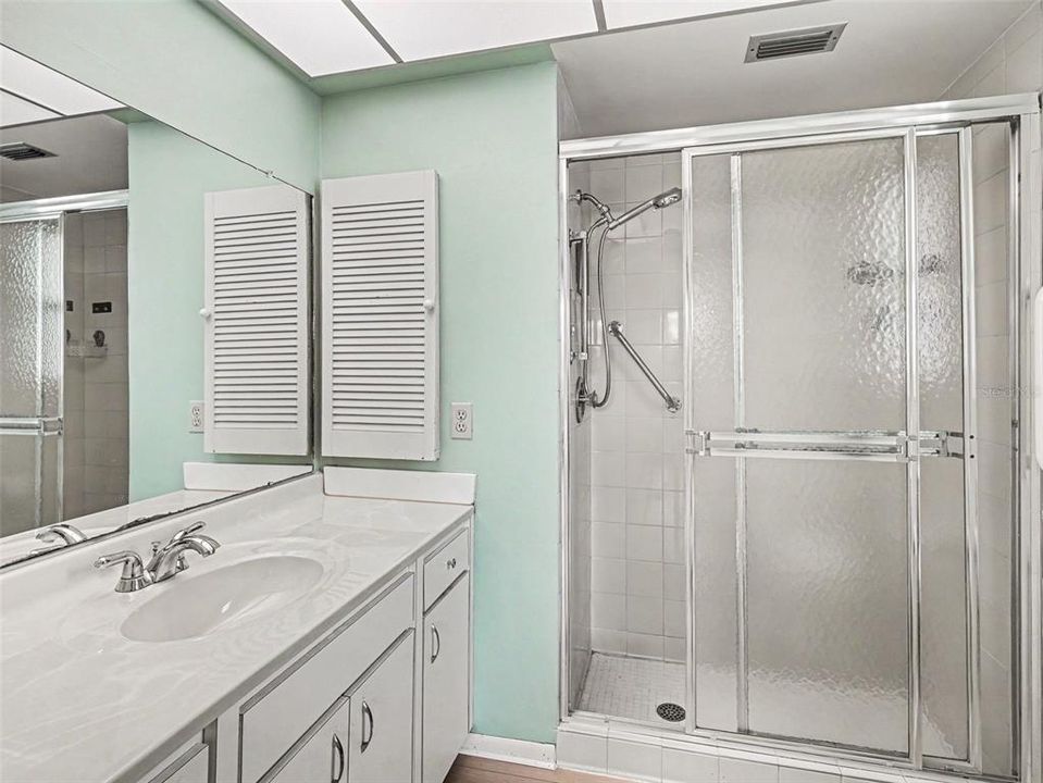 На продажу: $255,000 (2 спален, 2 ванн, 1651 Квадратных фут)