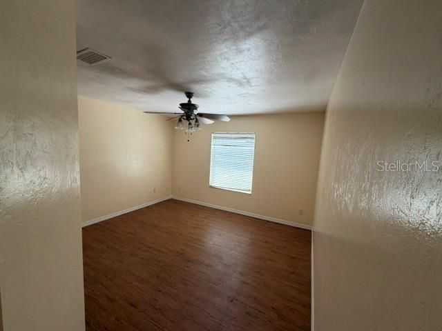 For Rent: $2,200 (3 beds, 2 baths, 1696 Square Feet)