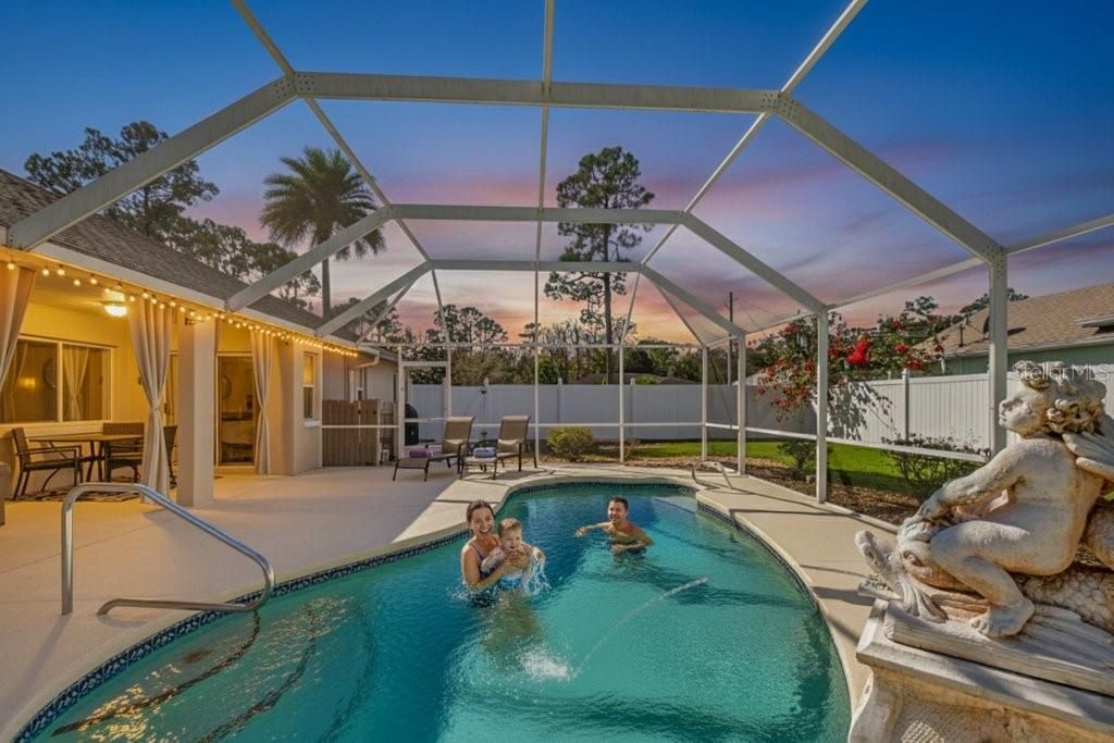 En Venta: $585,000 (4 camas, 3 baños, 2174 Pies cuadrados)