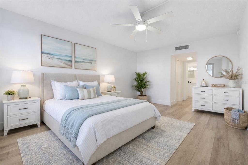 For Sale: $574,000 (2 beds, 2 baths, 1271 Square Feet)