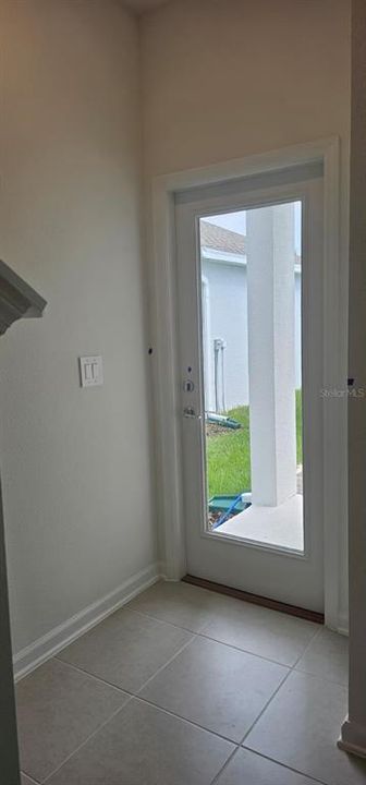 For Rent: $2,650 (3 beds, 2 baths, 1795 Square Feet)