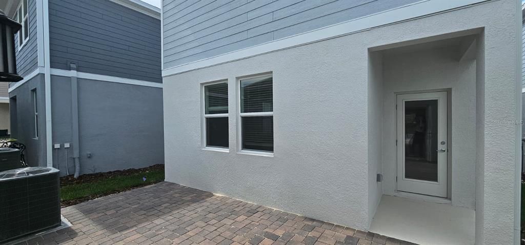For Rent: $2,650 (3 beds, 2 baths, 1795 Square Feet)