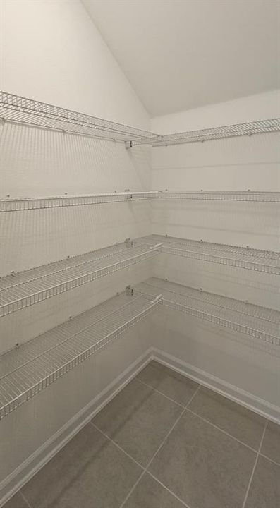 For Rent: $2,650 (3 beds, 2 baths, 1795 Square Feet)