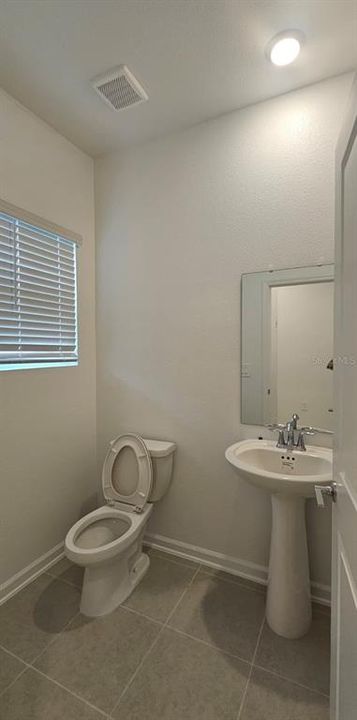 For Rent: $2,650 (3 beds, 2 baths, 1795 Square Feet)
