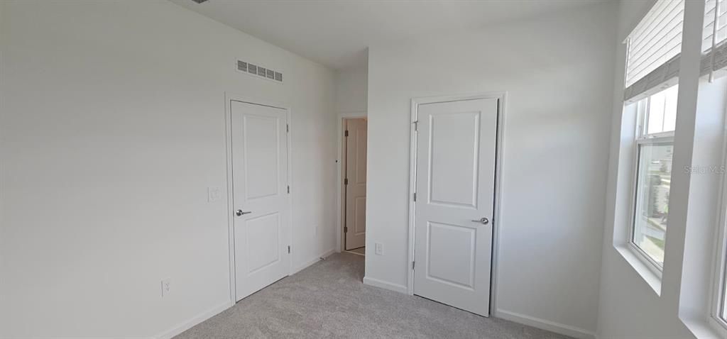 For Rent: $2,650 (3 beds, 2 baths, 1795 Square Feet)