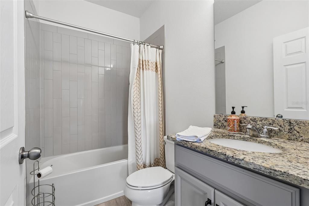 For Rent: $4,200 (5 beds, 4 baths, 3150 Square Feet)