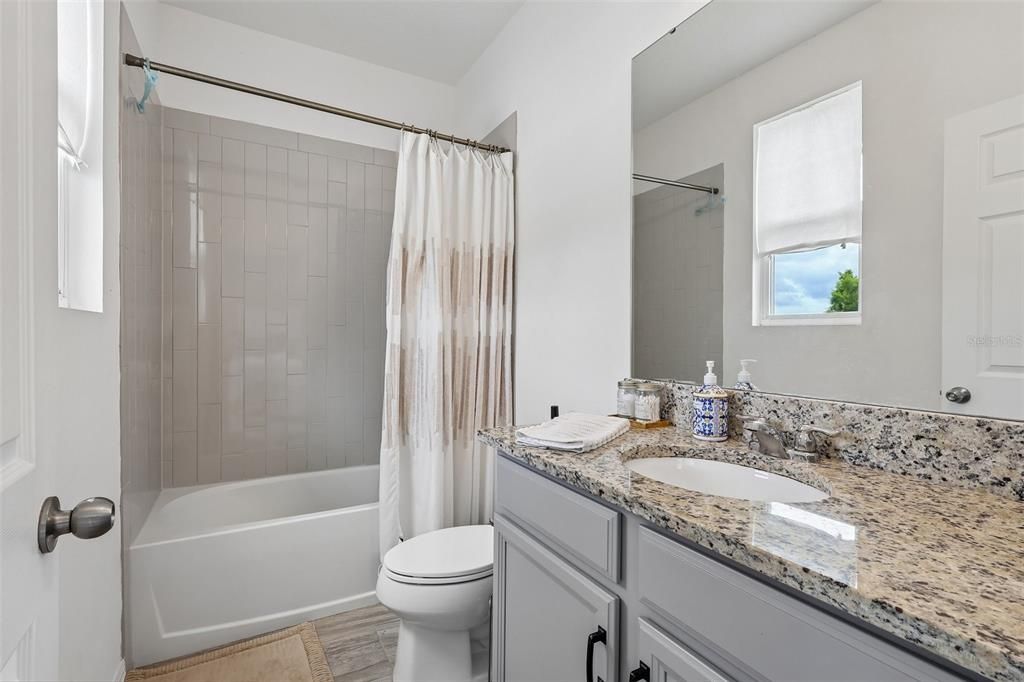 For Rent: $4,200 (5 beds, 4 baths, 3150 Square Feet)