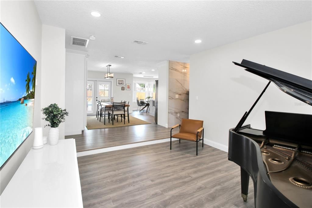 For Sale: $715,000 (4 beds, 3 baths, 2176 Square Feet)
