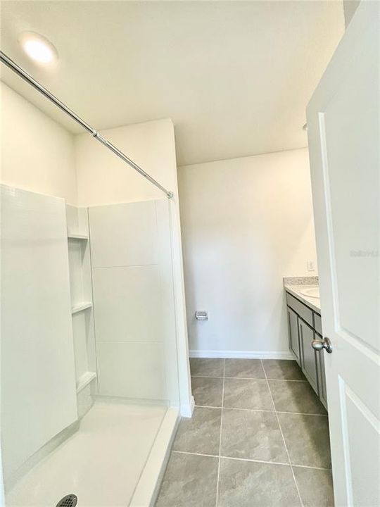 В аренду: $2,350 (3 спален, 2 ванн, 1566 Квадратных фут)