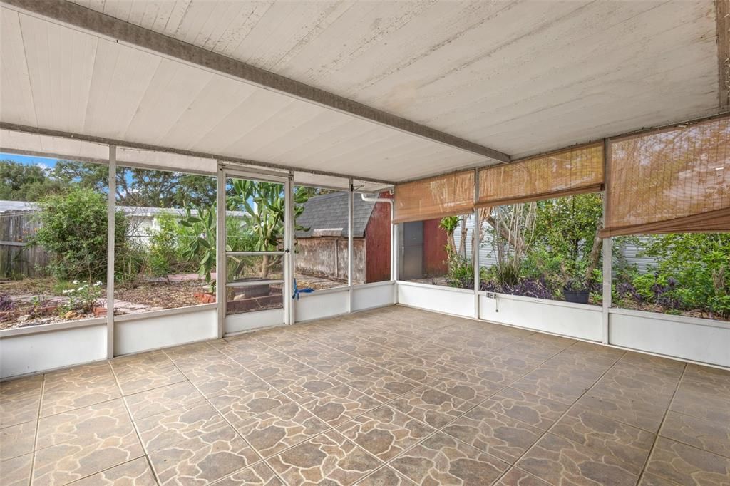 For Sale: $299,900 (3 beds, 2 baths, 1736 Square Feet)